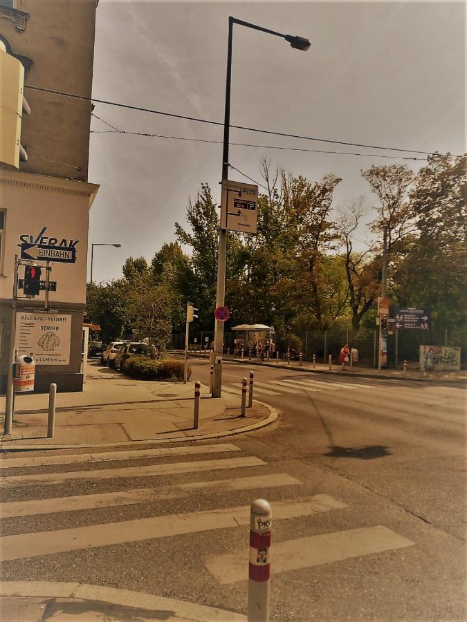 Wohnung In Der Naehe Wiener Stadthalle Und Zentrum 9 Exterior photo